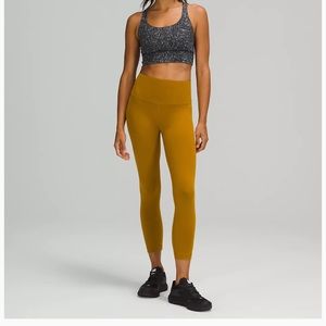 WUNDER TRAIN HIGH-RISE TIGHT 25"
Gold Spice
Size: 4